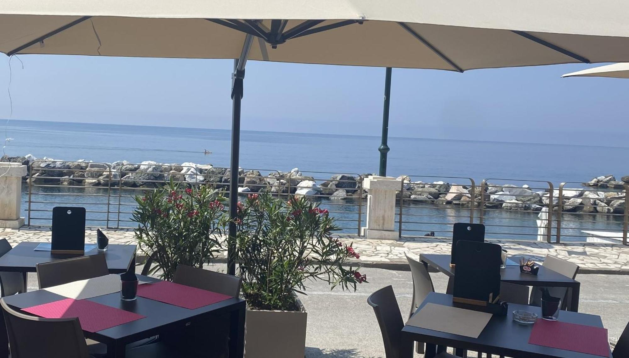 Ferienwohnung Attico Fronte Mare Residenza Matilde Chiavari Exterior foto