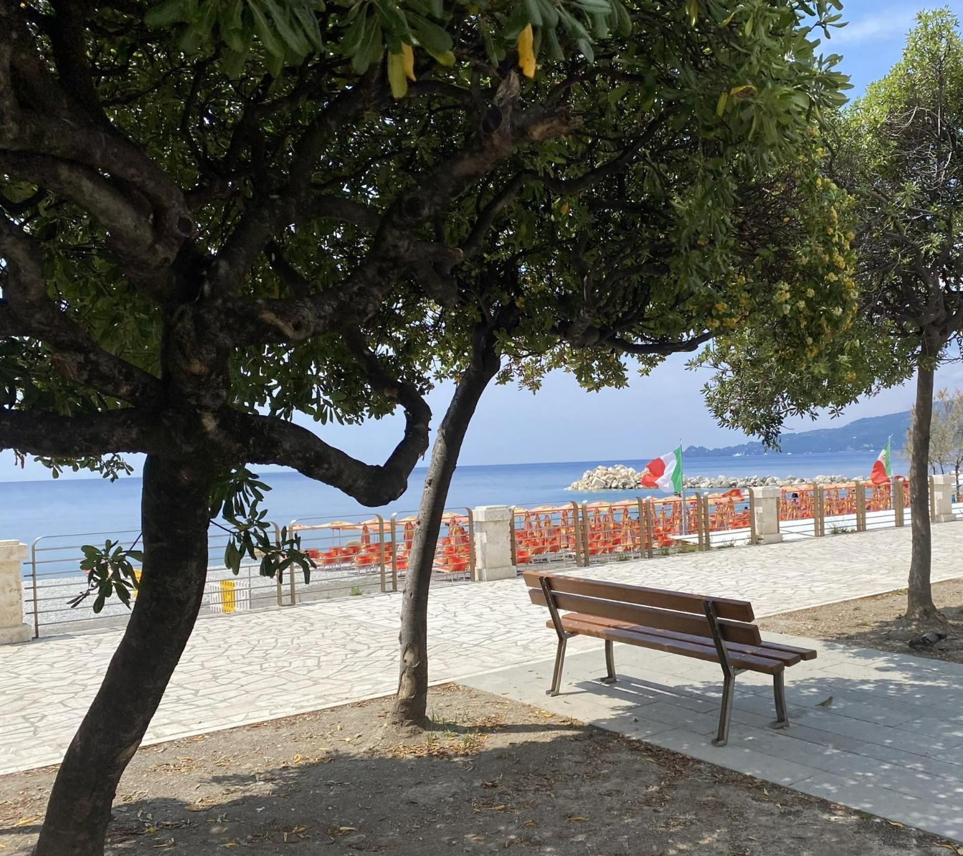 Ferienwohnung Attico Fronte Mare Residenza Matilde Chiavari Exterior foto