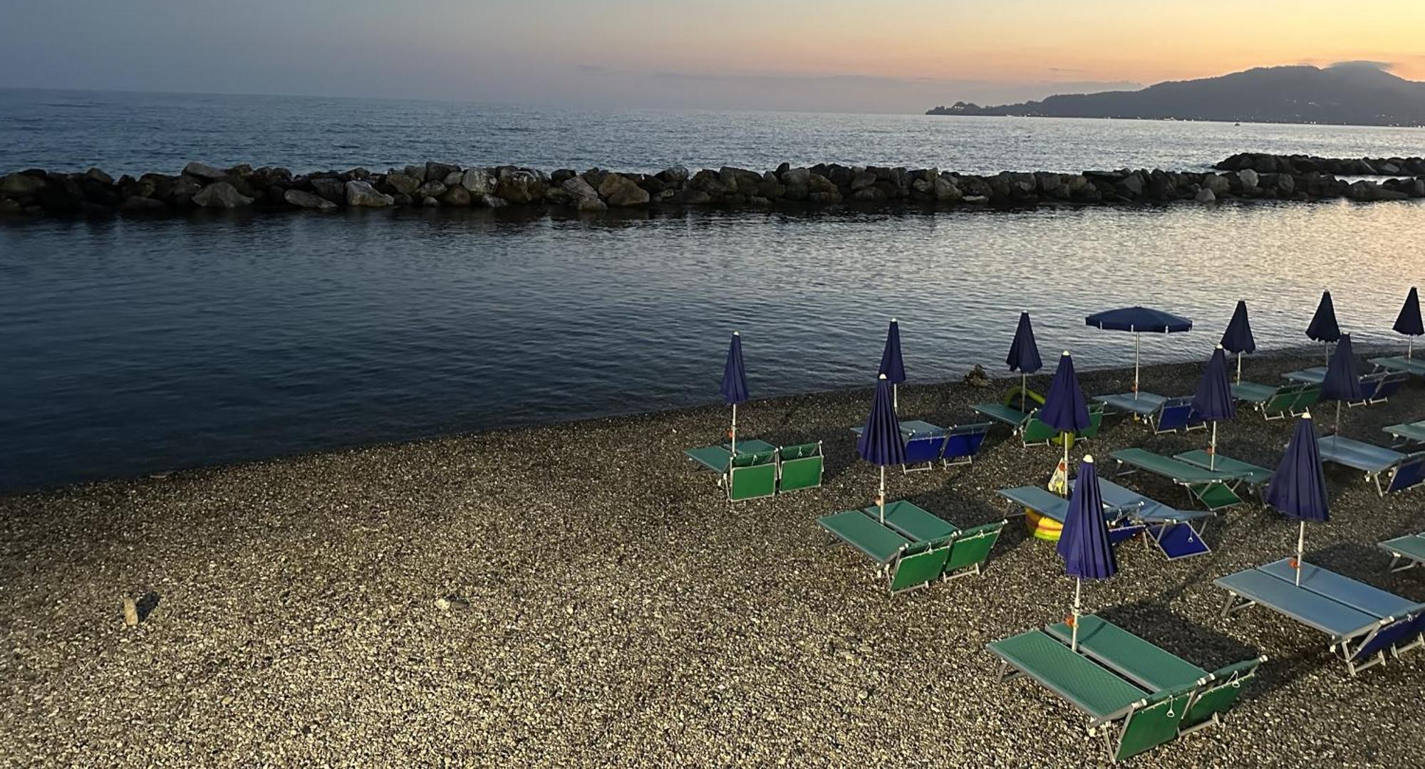 Ferienwohnung Attico Fronte Mare Residenza Matilde Chiavari Exterior foto